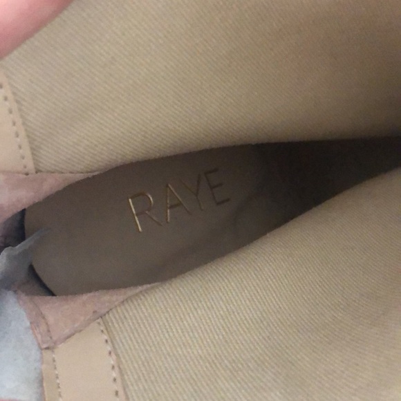 NWOT RAYE xREVOLVE Black and White Snake Skin Boots with Stacked Heel Size 6 - Picture 7 of 7